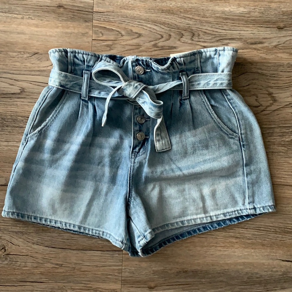 AE Mom Shorts